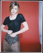 Дженнифер Энистон (Jennifer Aniston) фотосессия для журнала Tatler, 1997 (5xHQ) Cc20d0295222045