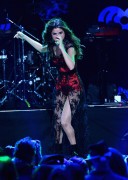 Селена Гомес (Selena Gomez) Z100’s Jingle Ball 2013 at Madison Square Garden in New York City - 13.12.13 - 94xHQ 7d7ebe296581380