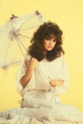 Валери Бертинелли (Valerie Bertinelli) Steve Harvey photoshoot 1982 - 7 HQ 3a2471297888939