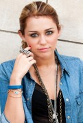 Майли Сайрус (Miley Cyrus) C. S. Portrait Session in New York City - June 18, 2010 - 28xHQ 950fa6298882486