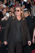 Брэд Питт (Brad Pitt) 'World War Z' New York Premiere, Duffy Square in Times Square (June 17, 2013) - 206xHQ 65b79c299071250