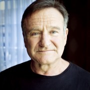 Робин Уильямс (Robin Williams) World's Greatest Dad - Photocall, Los Angeles, 2009 (33xHQ) 8fdd7e305516180
