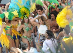 Дженнифер Лопез (Jennifer Lopez) Filming a FIFA World Cup Music Video in Ft. Lauderdale - 2/11/14 - 122 HQ 2b7545307473919