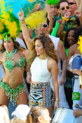 Дженнифер Лопез (Jennifer Lopez) Filming a FIFA World Cup Music Video in Ft. Lauderdale - 2/11/14 - 122 HQ 5c8c3e307474081