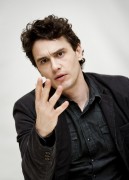 Джеймс Франко (James Franco) Your Highness - Press Conference, 03.27.11 (15xHQ) 206836307779377