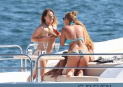 Мелани Браун (Melanie Brown) Bikini Candids on a Yacht in Sydney,09.02.14 - 33xHQ 594dda307772445