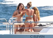 Мелани Браун (Melanie Brown) Bikini Candids on a Yacht in Sydney,09.02.14 - 33xHQ 9205ff307772390