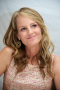 Хелен Хант (Helen Hunt) 'The Sessions' Press Conference Portraits by Vera Anderson - September 10, 2012 (8xHQ) De4a96308123368