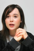 Эллен Пейдж (Ellen Page) Juno Press Conference (06.11.2007) 45820f308167121