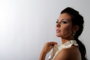 Эли Ландри (Ali Landry) Carlo Allegri ''Bella'' Portrait Shoot during the Toronto International Film Festival 10.Sep.2006 (17xHQ) 068e31308199017