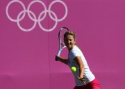 Виктория Азаренко - training at 2012 Olympics in London (13xHQ) 216e43309943524