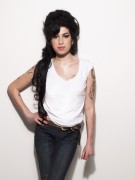 Эми Уайнхаус (Amy Winehouse) фотограф Jillian Edelstein - 12xHQ 37c64f312677934