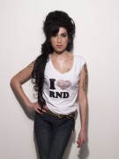 Эми Уайнхаус (Amy Winehouse) фотограф Jillian Edelstein - 12xHQ E64383312677998