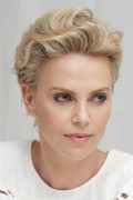 Шарлиз Терон (Charlize Theron) A Million Ways to Die in the West Press Conference, Four Seasons Hotel, Beverly Hills, 2014 - 45xHQ C7a25f316183629