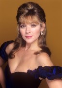 Ким Кэттролл (Kim Cattrall) Photoshoot (4xHQ) 628359318335296