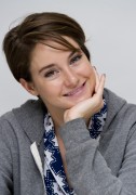 Шейлин Вудли (Shailene Woodley) The Fault In Our Stars press conference portraits by Magnus Sundholm (Beverly Hills, April 14, 2014) (20xHQ) 91ef7e321689198