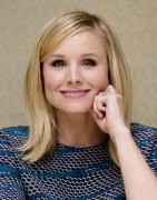 Кристен Билл (Kristen Bell) 'House of Lies' photocall in Los Angeles, California - April 15, 2014 - 23xHQ 79a205321696369