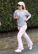 Джери Холливелл (Geri Halliwell) Out jogging in Hampstead, London - 30.03.14 - 18xHQ 9072c1321694548