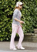 Джери Холливелл (Geri Halliwell) Out jogging in Hampstead, London - 30.03.14 - 18xHQ 9d0a7f321694371