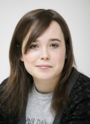 Эллен Пейдж (Ellen Page) Juno Press Conference (06.11.2007) 4646b2323174551