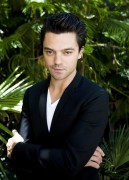 Доминик Купер (Dominic Cooper) The Devil's Double press conference (Los Angeles, July 24, 2011) 173d43325651513