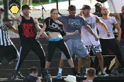 Дженнифер Лопез (Jennifer Lopez) Rehearsing for the IHeartRadio Pool Party in Miami Beach - June 28, 2014 - 91xUHQ 4584c6336189777