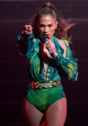 Дженнифер Лопез (Jennifer Lopez) In concert at Foxwoods Casino's Great Theater in Connecticut - June 21, 2014 - 26xUHQ 5f807e336189393