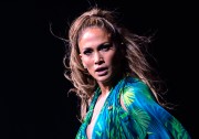 Дженнифер Лопез (Jennifer Lopez) In concert at Foxwoods Casino's Great Theater in Connecticut - June 21, 2014 - 26xUHQ F22df6336189491