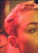 Майли Сайрус (Miley Cyrus) Tyrone Lebon Photoshoot - 94 MQ 3be99a336749897