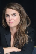 Кери Расселл (Keri Russell) 'Dawn Of The Planet Of The Apes' press conference in San Francisco - 06.27.14 - 22 HQ Cb50b5336876395