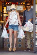 Бритни Спирс (Britney Spears) Out grocery shopping in Thousand Oaks, 10.07.2014 (59xHQ) F480a9338625648