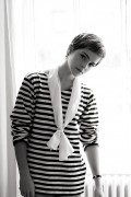 Эмма Уотсон (Emma Watson) Harry Crowder Photoshoot for Harper's Bazaar October 2011 - 4xHQ C50c8e344030025