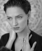 Ума Турман (Uma Thurman) Firooz Zahedi Photoshoot, 1998 - 4xHQ 6a856f349062788