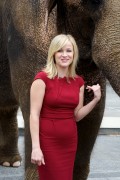 Риз Уизерспун (Reese Witherspoon) 'Water For Elephants' Press Conference (Santa Monica, 02.04.2011) 450b76355599850