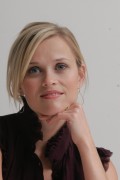 Риз Уизерспун (Reese Witherspoon) Four Christmases press conference portraits by Munawar Hosain , Beverly Hills - 16.11.2008 (74xHQ) 9adbd3355596328