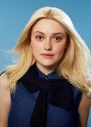 Дакота Фаннинг (Dakota Fanning) Uniqlo SpringSummer 2013 - 4xHQ  87007d357055598