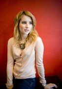 Эмма Робертс (Emma Roberts) the Twelve Portraits session at Silver Queen Gallery - Jan 29, 2010 (15xHQ) 4cfcb9358152636