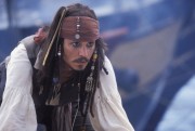 Пираты Карибского моря: Проклятие черной жемчужины / Pirates of the Caribbean: The Curse of the Black Pearl (Найтли, Депп, Блум, 2003) 3b013b358382236