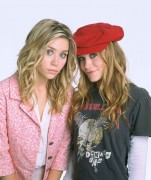 Мэри-Кейт Олсен и Эшли Олсен (Ashley, Mary-Kate Olsen) New York Minute Promoshoot 2004 - 39xHQ A4d129358551853