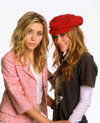 Мэри-Кейт Олсен и Эшли Олсен (Ashley, Mary-Kate Olsen) New York Minute Promoshoot 2004 - 39xHQ D63721358551710