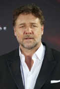 Расселл Кроу (Russell Crowe) Man of Steel (El Hombre de Acero) premiere at the Capitol cinema in Madrid, 17.06.13 (46xHQ) D7cb40358749464