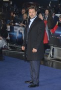 Расселл Кроу (Russell Crowe) 'Man of Steel' Premiere, Odeon Leicester Square, London, UK, 06.12.13 (61xHQ) 2a0ad1359756198