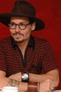 Джонни Депп (Johnny Depp) пресс-конференция к фильму "Sweeney Todd", Лондон, 27.11.07 (25xHQ) 425367359774927