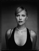 Шарлиз Терон (Charlize Theron) фото Rudy Waks, 2003 - 7xHQ 5df752360259302