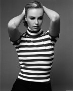 Шарлиз Терон (Charlize Theron) Jean-Francois Robert Photoshoot 2001 - 9xHQ 3702d6360289948