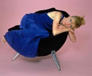 Джейн Хоррокс (Jane Horrocks) Karl Grant Photoshoot 1999 - 5xHQ 3f8e70361993571