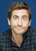 Джейк Джилленхол (Jake Gyllenhaal) "Love and Other Drugs" - Photocall, Los Angeles, 11/07/2010 (8xHQ) 790dd6363033486