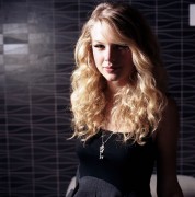 Тейлор Свифт (Taylor Swift) - Observer Photoshoot 2009 - 16xUHQ 21d860363210076