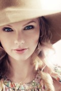 Тейлор Свифт (Taylor Swift) Regan Cameron Photoshoot 2011 for InStyle (9xHQ) 70c755363212806
