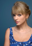 Тейлор Свифт (Taylor Swift) of 'One Chance' poses at the Guess Portrait Studio during 2013 TIFF in Toronto,09.09.13 (13xHQ) Ebb088363217966